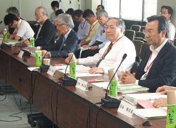 「高離職率の事業所を公表」の意見も