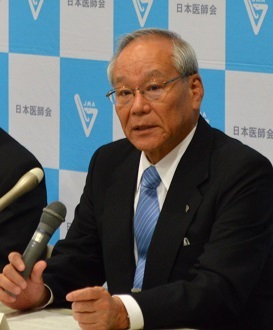 日医・横倉会長、2期目に