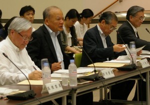 出産育児一時金、42万円を維持