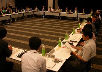 介護の地域区分の見直しなどを提案