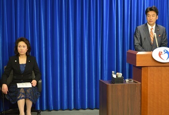 橋本氏は医療・介護、高階氏は年金など