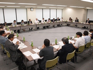 一般用検査薬、血液検体への反対強く