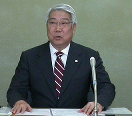 報酬大幅引き下げ「介護崩壊招く」