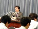 消費増税法案「提出に変わりない」のサムネイル画像